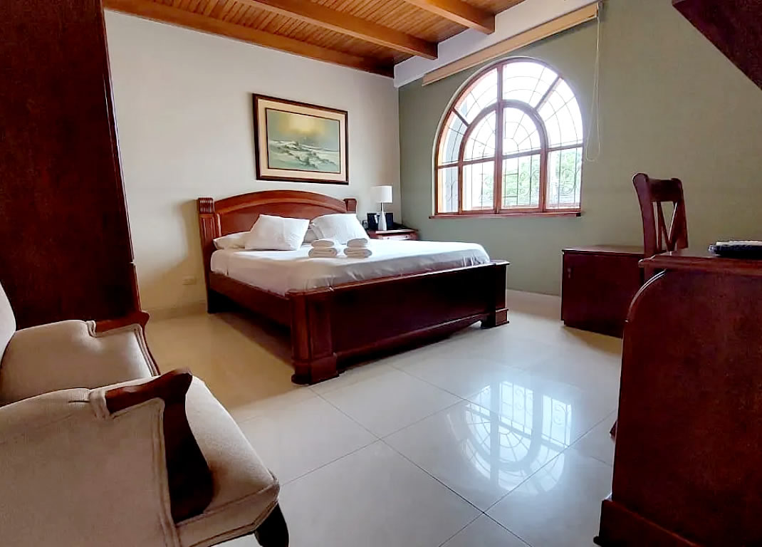 Queen Room with Sea view Balcony And Jacuzzi